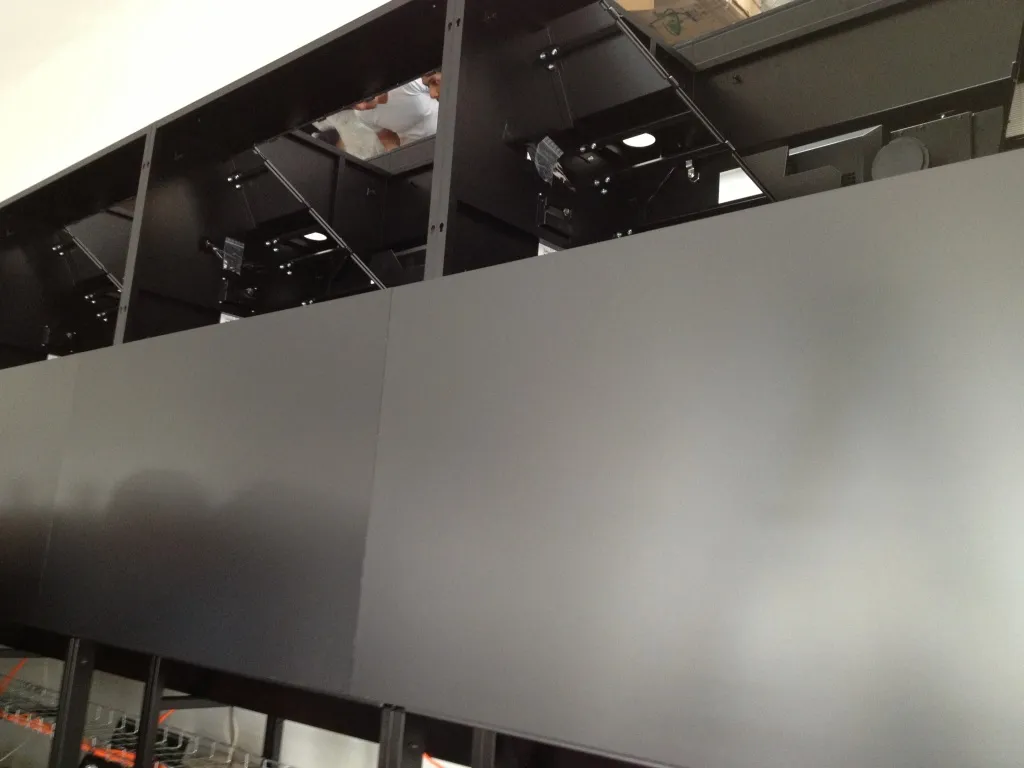 Etapa de montaje de un videowall